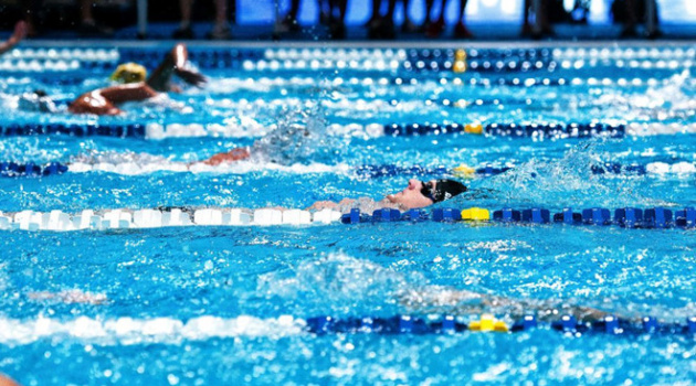 Kình ngư Trung Quốc đánh đối thủ Hàn Quốc