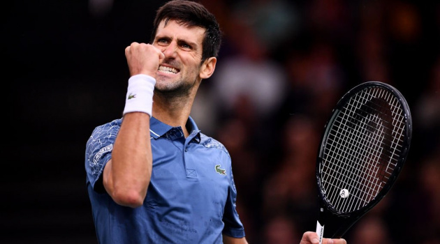 Khuất phục Federer, Djokovic vào chung kết Paris Masters