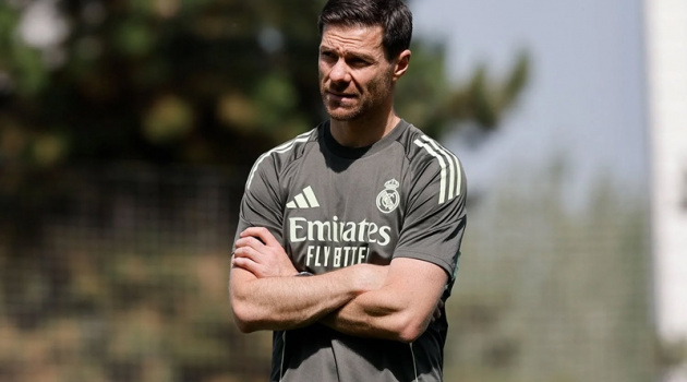 Xabi Alonso mở màn triều đại Real Madrid với chiến thuật kiểm soát và pressing