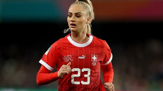 Đội tuyển nữ Thụy Sĩ thua sốc U15 nam trước thềm EURO nữ 2025