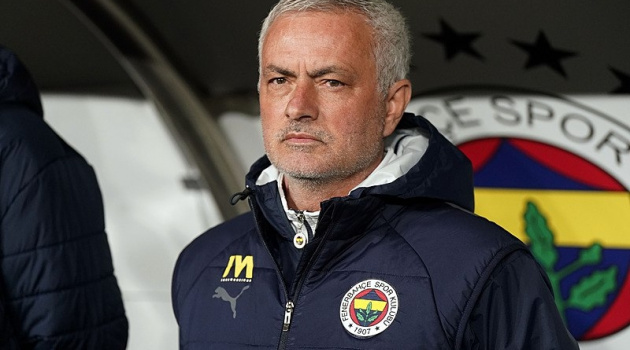 Fenerbahce dưới thời Mourinho tăng tốc với Duran và Skriniar