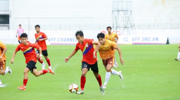 ĐKVĐ HAGL bị loại sốc, tứ kết U21 Quốc gia kịch tính, luân lưu nghẹt thở