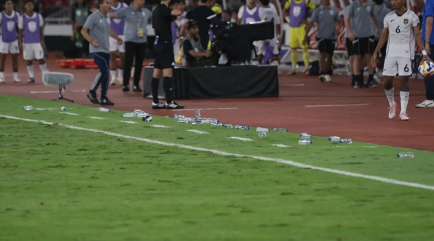 Bác sĩ Nguyễn Trường An phủ nhận cố tình rải chai nước trong trận chung kết U23 Đông Nam Á