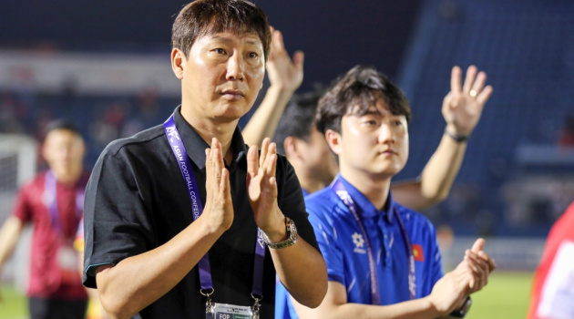 HLV Kim Sang Sik ưu tiên U23 Việt Nam: Trợ lý dẫn dắt ĐTQG trong đợt tập trung tháng 9