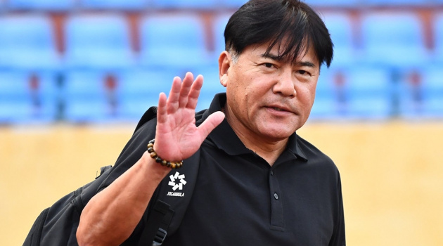 Hà Nội FC chia tay HLV Makoto Teguramori: Yusuke Adachi tạm quyền dẫn dắt