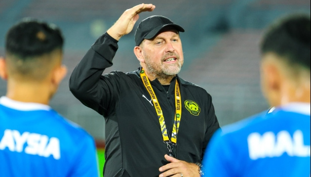 HLV Malaysia đối mặt kỷ luật vì phát ngôn liên quan bê bối nhập tịch