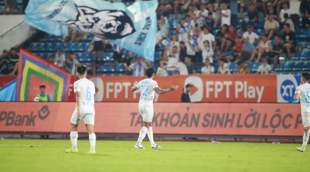 Thua sốc ngay trên sân nhà, Nam Định nhận thất bại thứ 3 liên tiếp tại V-League