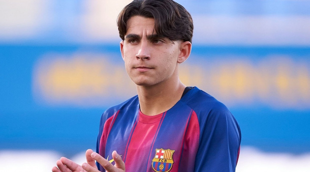 Hansi Flick gây bất ngờ, Toni Fernandez ra mắt La Liga trong bối cảnh khủng hoảng lực lượng
