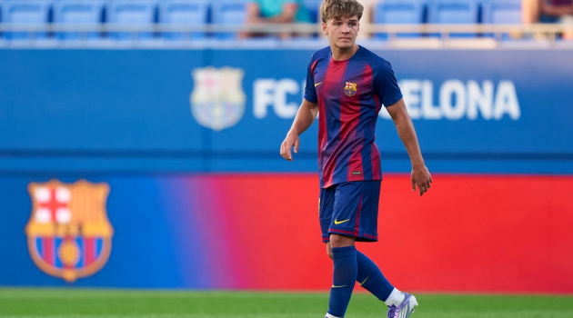 Paris Saint-Germain sẵn sàng cuỗm miễn phí tài năng Juan Hernandez từ La Masia