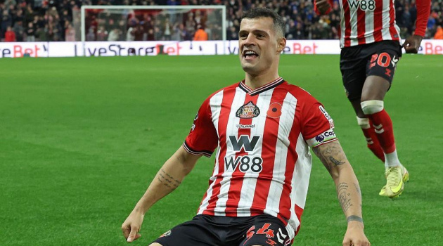 Granit Xhaka là linh hồn Sunderland: Dẫn đầu Ngoại hạng Anh về quãng đường di chuyển và cơ hội tạo ra