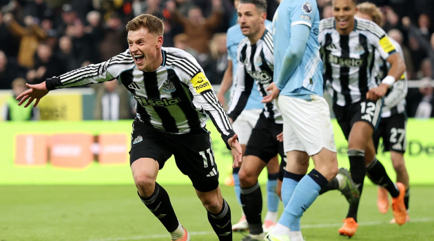 Hàng công tuyển Anh chật chội: Barnes hồi sinh, Eze thăng hoa thách thức vị thế Bellingham