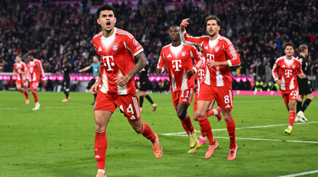 Luis Diaz sắm vai người hùng, Bayern Munich ngược dòng điên rồ phút bù giờ
