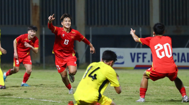 Truyền thông Trung Quốc khen U17 Việt Nam: Trình độ đáng nể, hoàn hảo