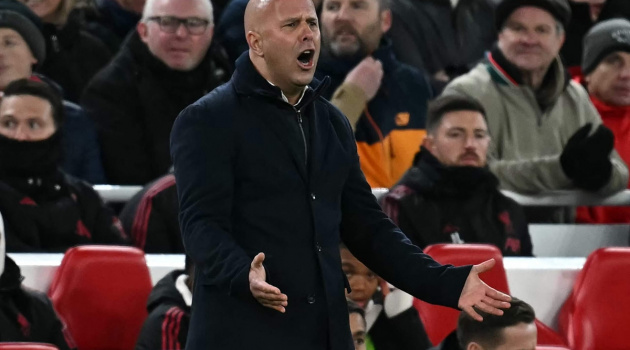 Liverpool khủng hoảng: Chiếc ghế của Arne Slot đang lung lay