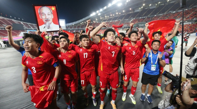 CĐV Thái Lan choáng váng: Việt Nam thắng quá thuyết phục và xứng đáng