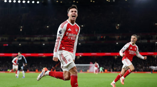 Arsenal thắng Aston Villa 4-1: Merson tin Pháo thủ sẽ vô địch dễ dàng