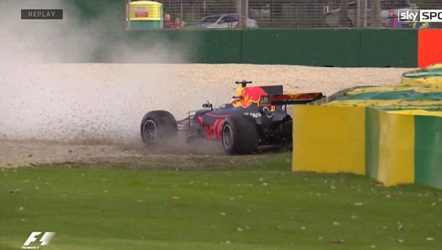 Mercedes-F1-2017-25-03-08