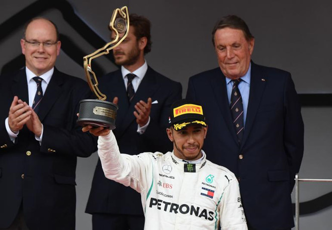 Lewis-Hamilton-01