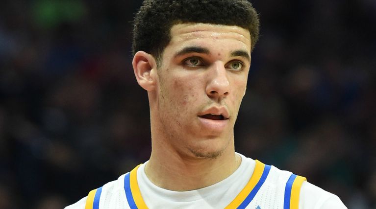 lonzo-ball-rapping-drake-1