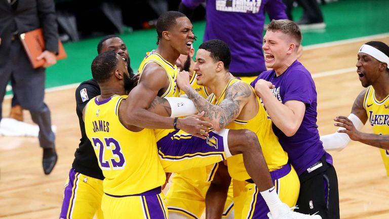 rajon-rondo-los-angeles-lakers_4571369