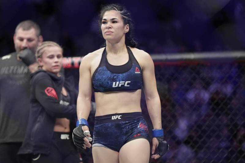Rachael-Ostovich-01
